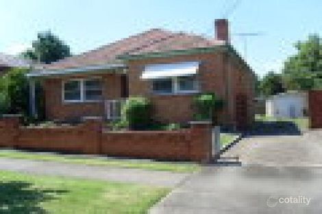 8 Cotswold St, Westmead, NSW 2145