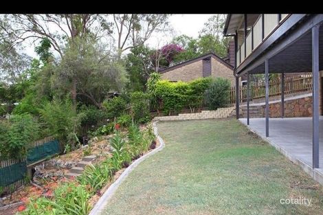 74 Chapel Hill Rd, Chapel Hill, QLD 4069