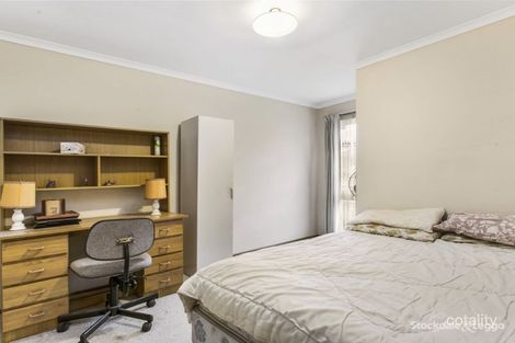 Property photo of 2/60 Fairbairn Road Cranbourne VIC 3977