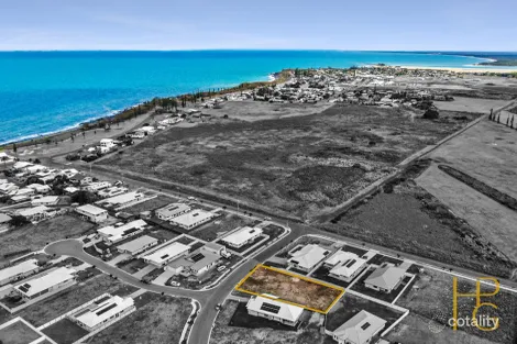 56 Sea Pearl Dr, Elliott Heads, QLD 4670