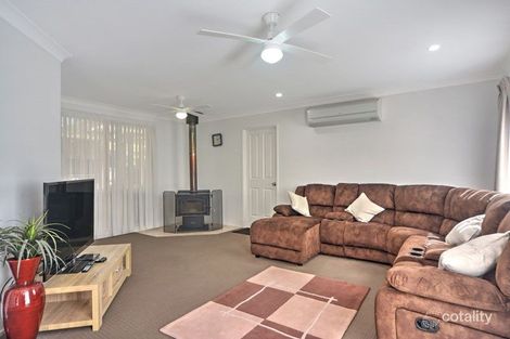 Property photo of 19 St James Crescent Worrigee NSW 2540