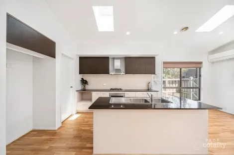 Property photo of 1 Reef Walk Point Cook VIC 3030