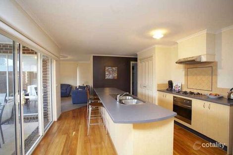 Property photo of 23 Marsh Grove Berwick VIC 3806
