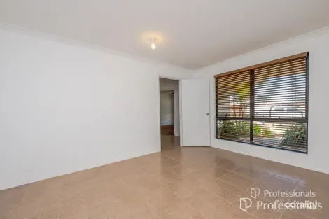 Property photo of 14 Pepper Gate Waggrakine WA 6530