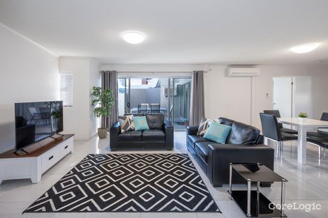Property photo of 2/2 Berwick Street Fortitude Valley QLD 4006