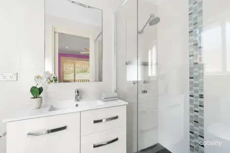 Property photo of 6 Currawong Crescent Bowen Mountain NSW 2753