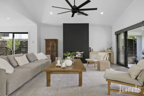 Property photo of 10 Turpentine Close Pokolbin NSW 2320