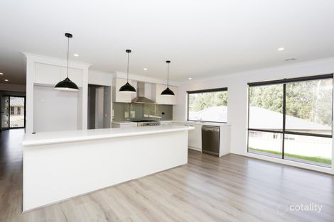 Property photo of 6 Water Cress Court Drouin VIC 3818