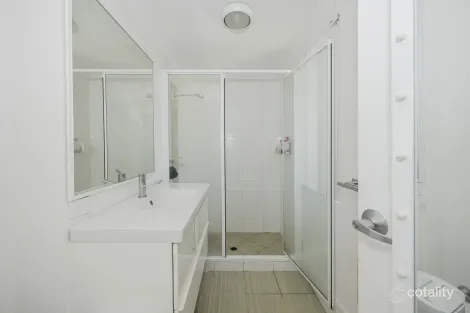 Property photo of 29/5 Eastleigh Loop Currambine WA 6028