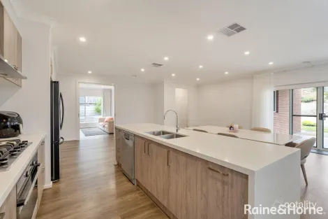 Property photo of 9 Olivia Street Sunbury VIC 3429