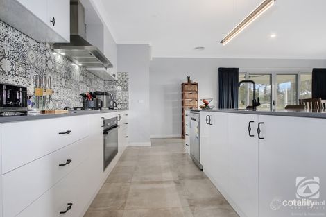 Property photo of 20 Gratton Way Beechworth VIC 3747