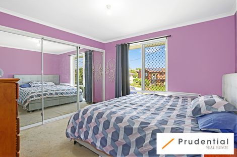 Property photo of 15 Merryweather Close Minto NSW 2566