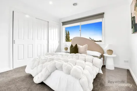 Property photo of 4/7 Clement Court Mill Park VIC 3082