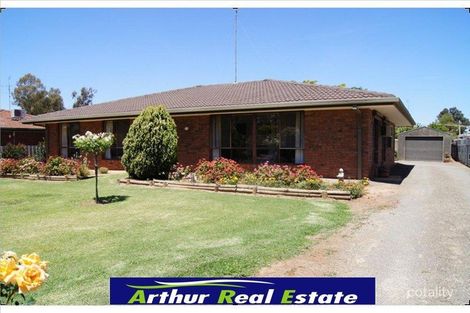 112 Wollamai St, Finley, NSW 2713