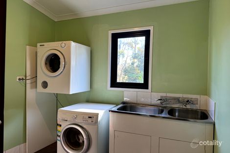 Property photo of 40 Sparsa Close Crowea WA 6262