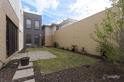 Property photo of 25 Warleigh Road Footscray VIC 3011