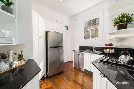 Property photo of 2/2 Holbrook Avenue Kirribilli NSW 2061
