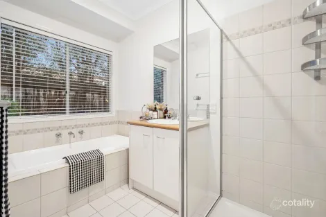 Property photo of 11 Kylemore Court Leopold VIC 3224