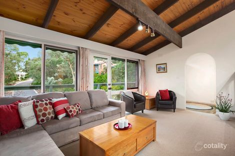 Property photo of 7 Baringa Place Eltham VIC 3095