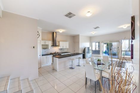 Property photo of 10 Erebus Glen Hallett Cove SA 5158