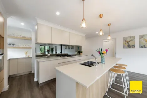Property photo of 10 Chinnery Close Bungendore NSW 2621
