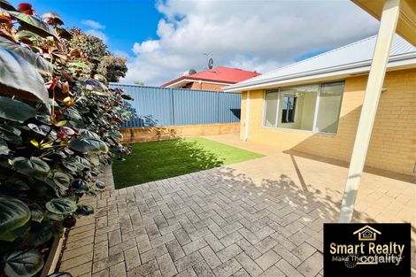 Property photo of 6 Honeydew Bend Byford WA 6122