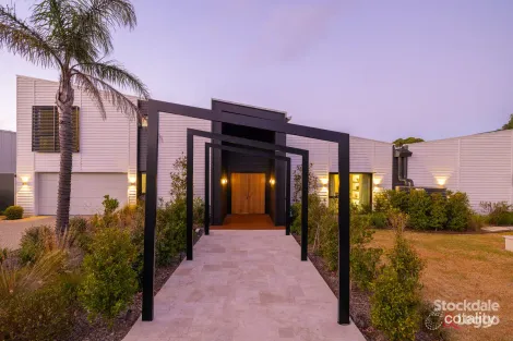 Property photo of 2/113 Justice Road Cowes VIC 3922