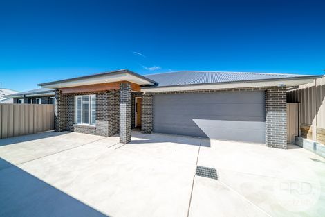 Property photo of 2/75 Brindabella Drive Tatton NSW 2650