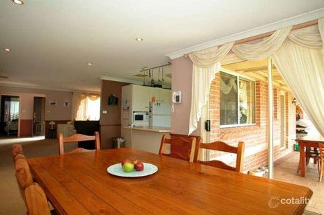 Property photo of 6 Ashburton Drive Albion Park NSW 2527