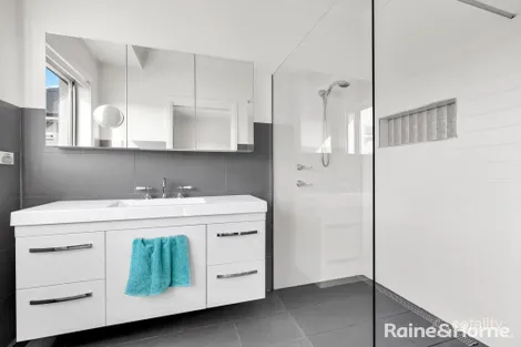 Property photo of 95 Willow Tree Lane Mount Rankin NSW 2795