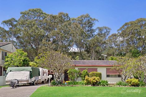Property photo of 16 Jamboree Close Fennell Bay NSW 2283