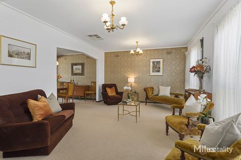 Property photo of 46 Invermay Grove Rosanna VIC 3084