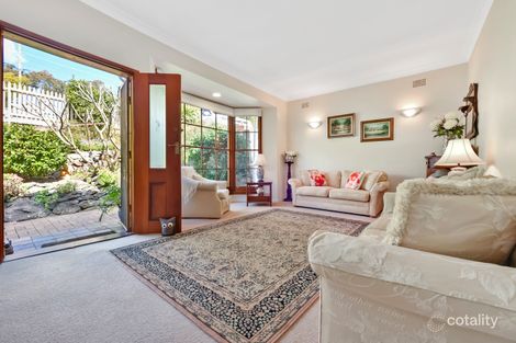 Property photo of 28 Bimbadeen Crescent Frenchs Forest NSW 2086