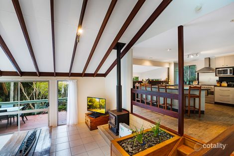 Property photo of 19 Hilltop Crescent Blue Mountain Heights QLD 4350