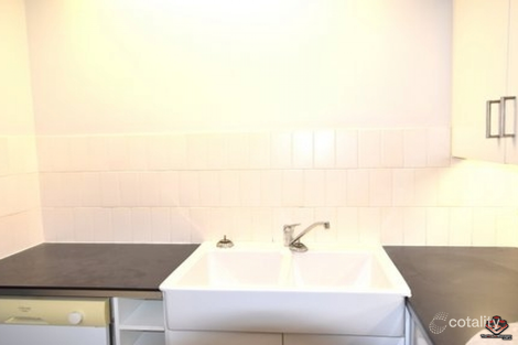 Property photo of 26 Holland Court Broadbeach Waters QLD 4218