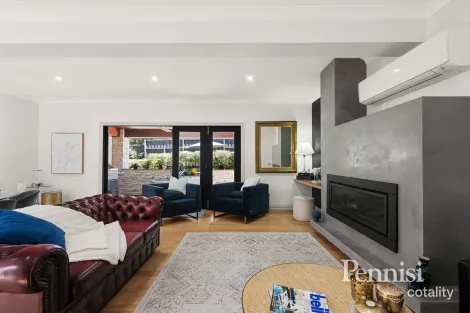 Property photo of 28 Marco Polo Street Essendon VIC 3040