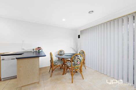 Property photo of 8 Mathisen Terrace Hillside VIC 3037