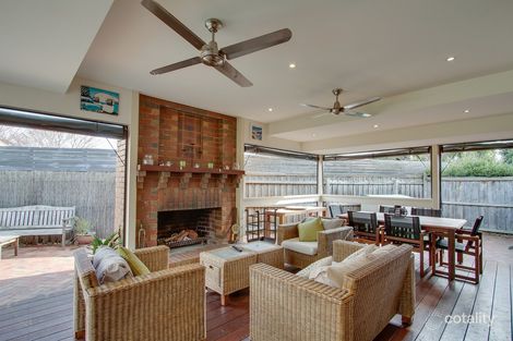 Property photo of 4 Hornbuckle Court Ferntree Gully VIC 3156