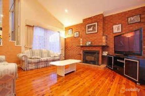 Property photo of 9 Pulford Crescent Mill Park VIC 3082