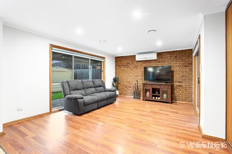 Property photo of 2 Hosie Street Altona Meadows VIC 3028