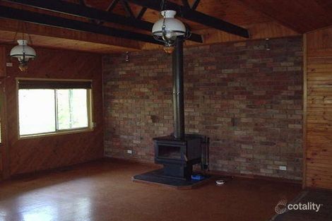 Property photo of 37 Brackenbury Street Warrandyte VIC 3113