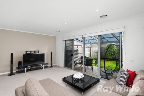 Property photo of 5 Newcastle Drive Mulgrave VIC 3170