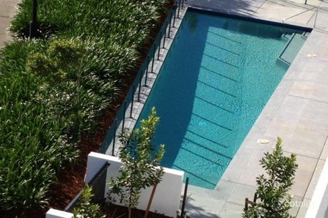 Property photo of 103/3 Compass Drive Biggera Waters QLD 4216