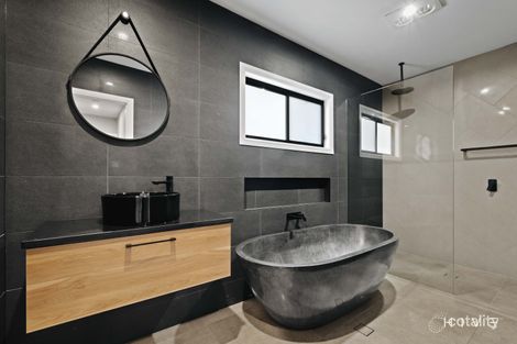 Property photo of 10B Lawrence Close Macgregor ACT 2615