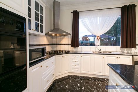 Property photo of 2 Dunedin Street Maidstone VIC 3012