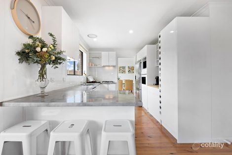 Property photo of 1 Seville Court Cheltenham VIC 3192