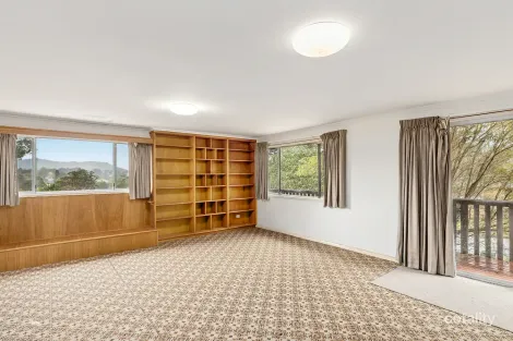 Property photo of 19 Darryl Road Wyoming NSW 2250
