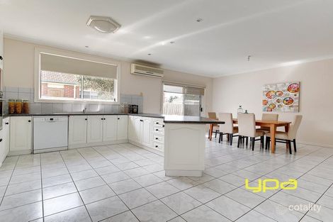 Property photo of 22 Wolviston Avenue Hillside VIC 3037