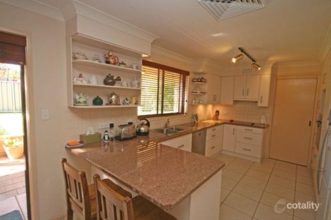 Property photo of 19 Camira Crescent Hillvue NSW 2340