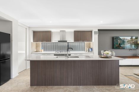 Property photo of 11 Toyon Road Kalkallo VIC 3064